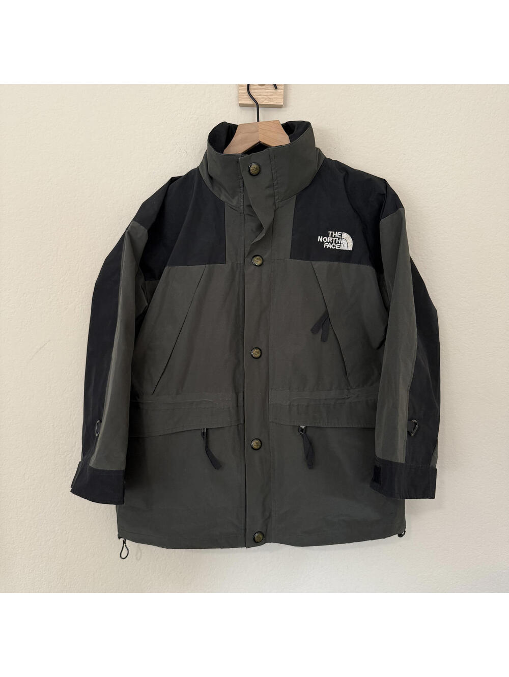 Northface Jacket Women's XL Black/Green GoreTex Zip VTG